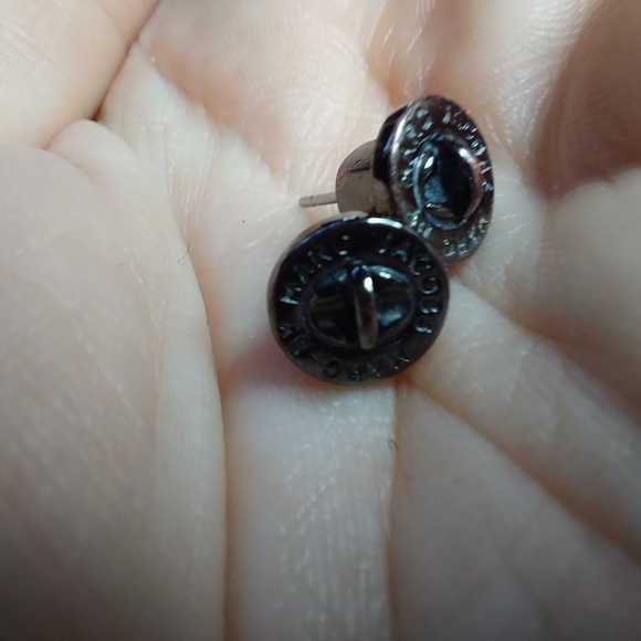 Marc Jacobs gun metal stud earrings - Picture 5 of 7